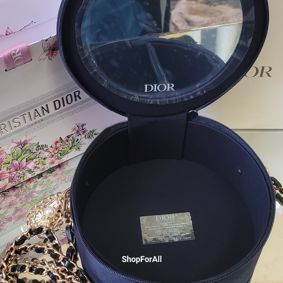 💥💥 Dior Vanity Pouch Makeup Case with inner mirror Black circular 15×7c - Picture 15 of 16